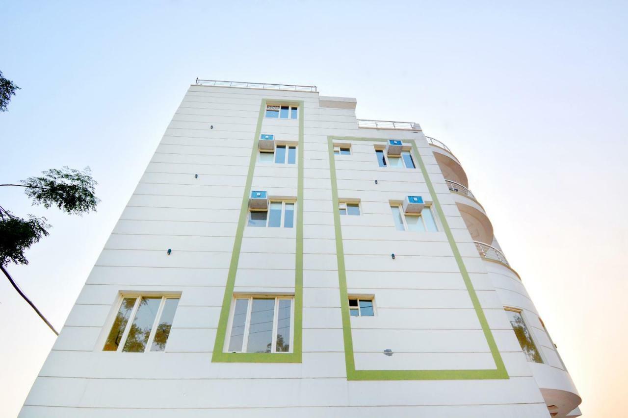 Oyo 40699 Grand Sokhi Hotel Tarn Taran Ngoại thất bức ảnh